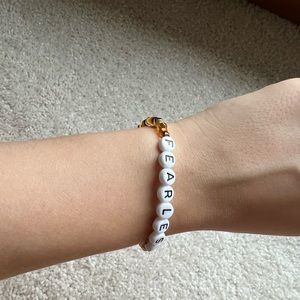 TAYLOR SWIFT | “Fearless” Inspired Friendship Bracelet